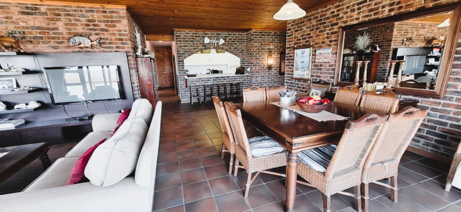 5 Bedroom Property for Sale in Witsand Western Cape